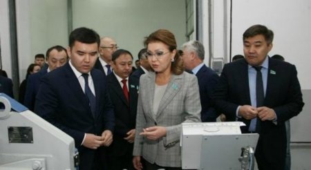 Дариға Назарбаева: Әрбір әкімде бір-бір тікұшақтан болуы керек