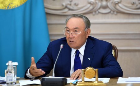 Нұрсұлтан Назарбаев цифрландыру мәселесін мектеп қабырғасынан бастап түсіндіру керектігін айтты