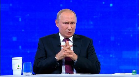 "Қашан кетесіз?": Халықпен тікелей байланысқа шыққан Путинге оғаш сұрақтар қойылды